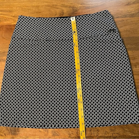 S.C. & Co. Navy & White Geometric Print Sport Skirt with Built-In Shorts, Size L - Picture 8 of 11